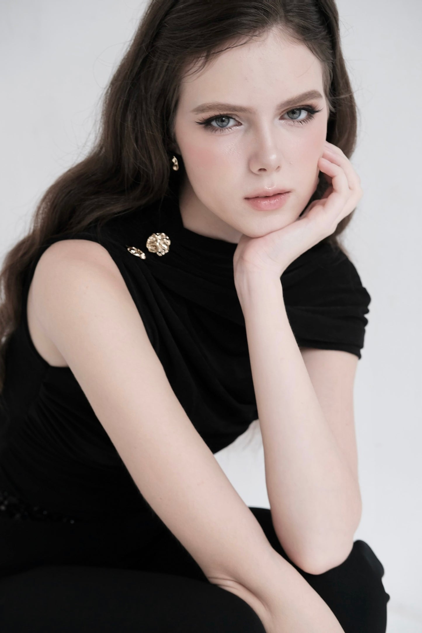 RON - Ruched Elegant Top