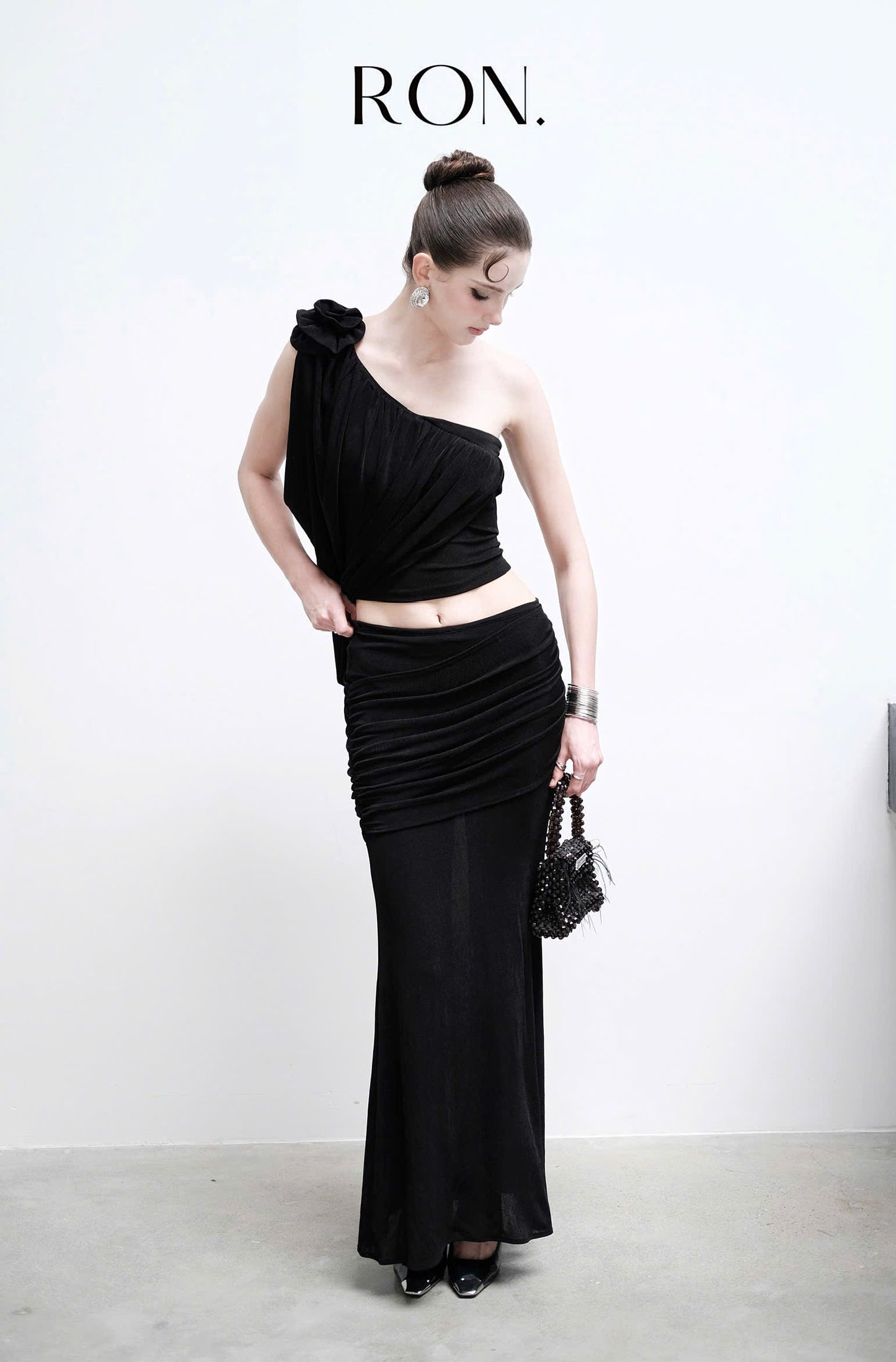 ROB - Ruched Waist Skirt