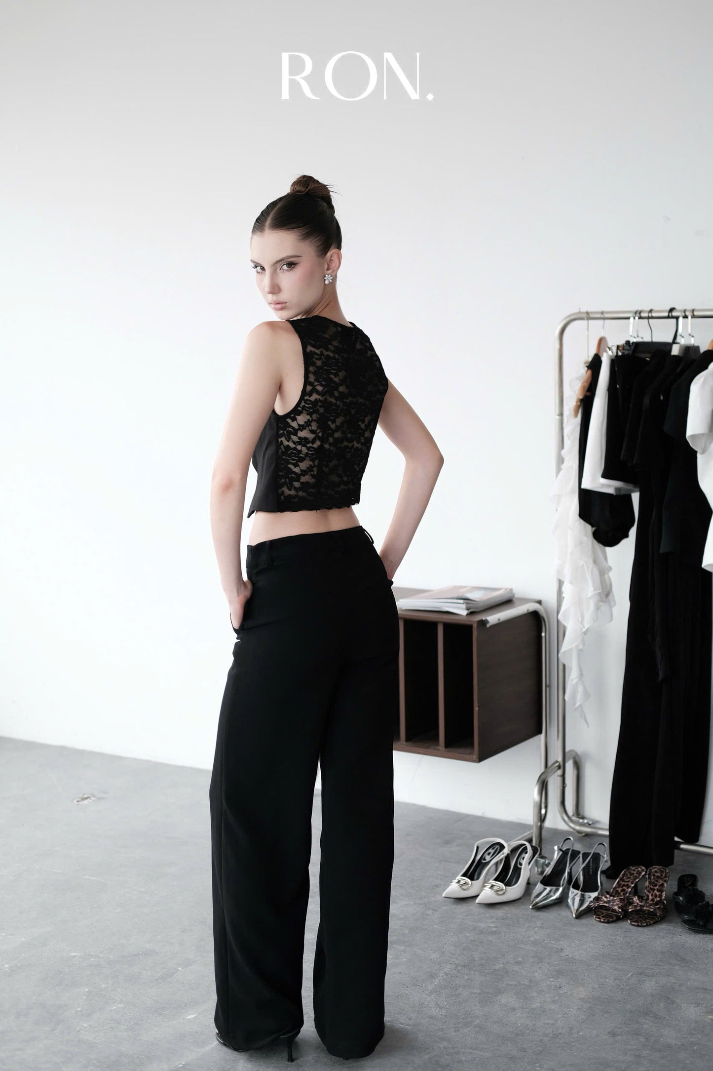 RON - Lace-Back Top