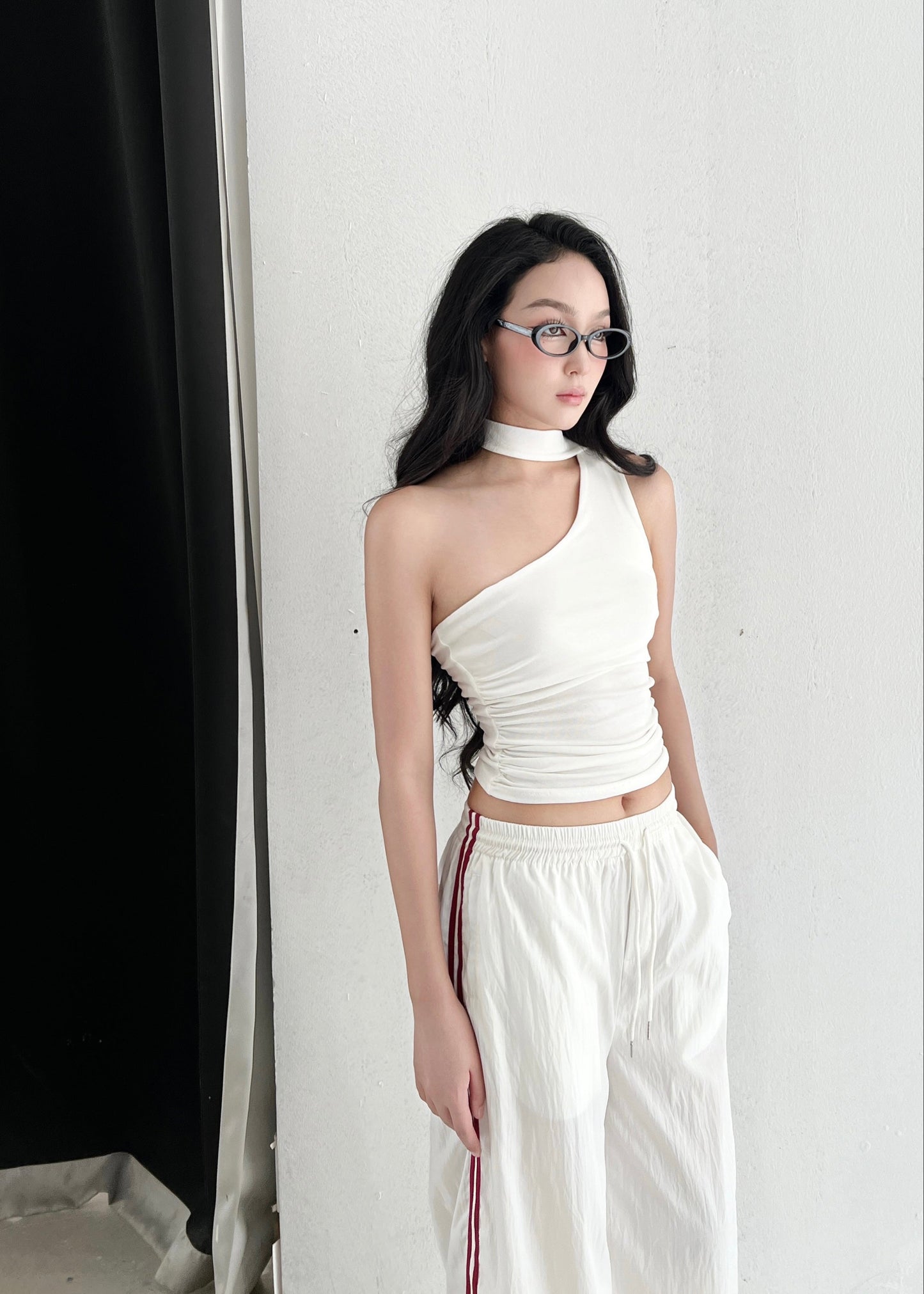 RON - Cross-Neck Top