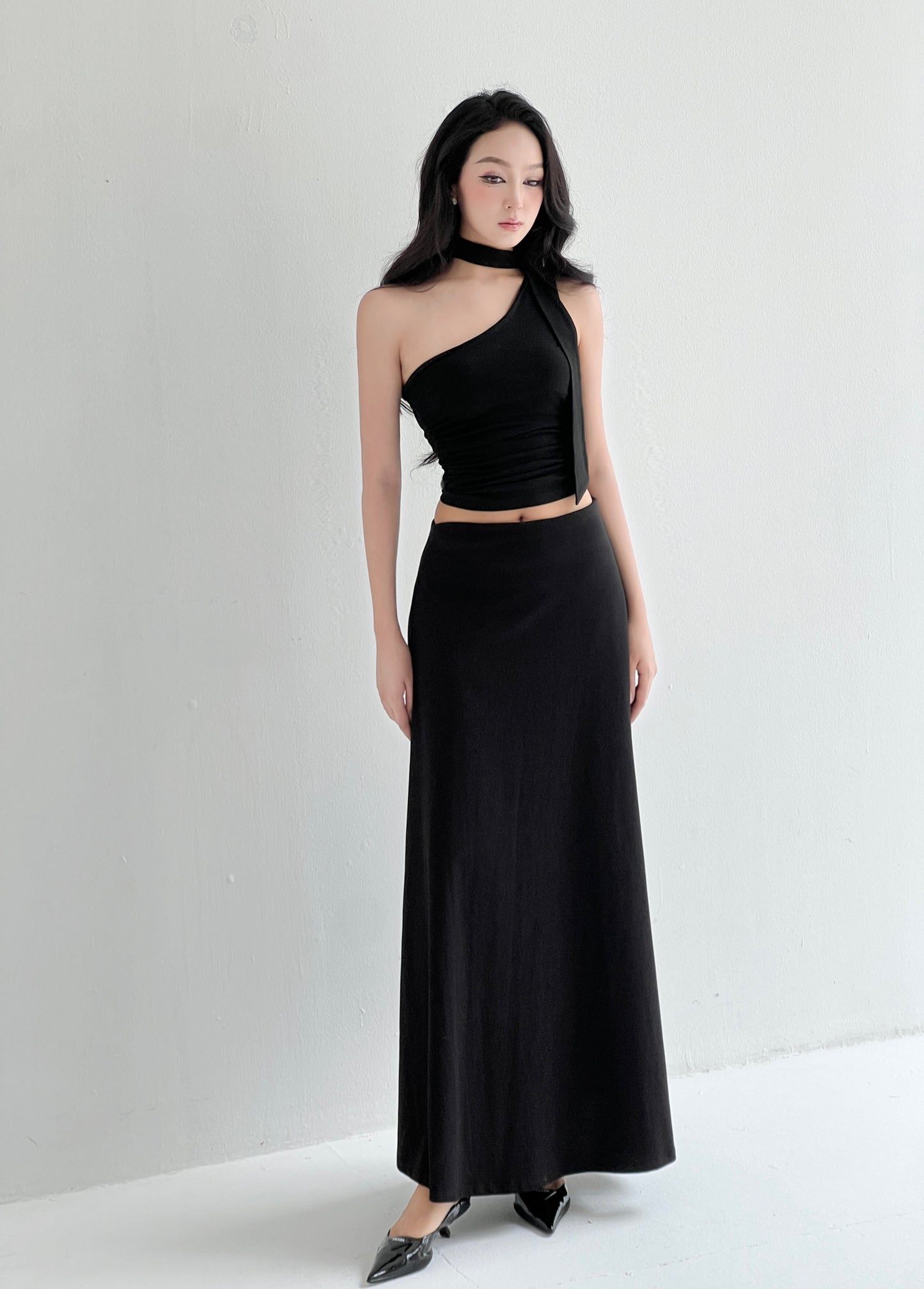 RON - Cross-Neck Top