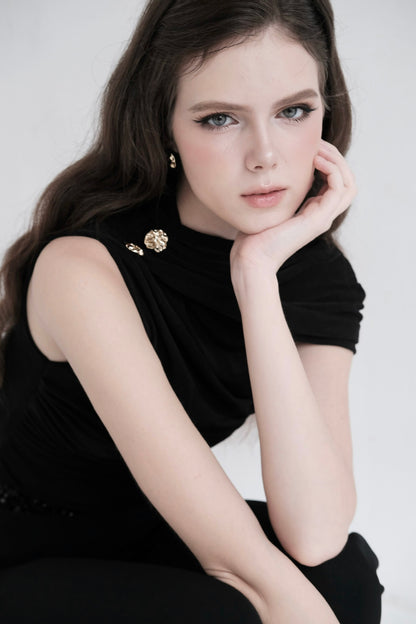 RON - Ruched Elegant Top